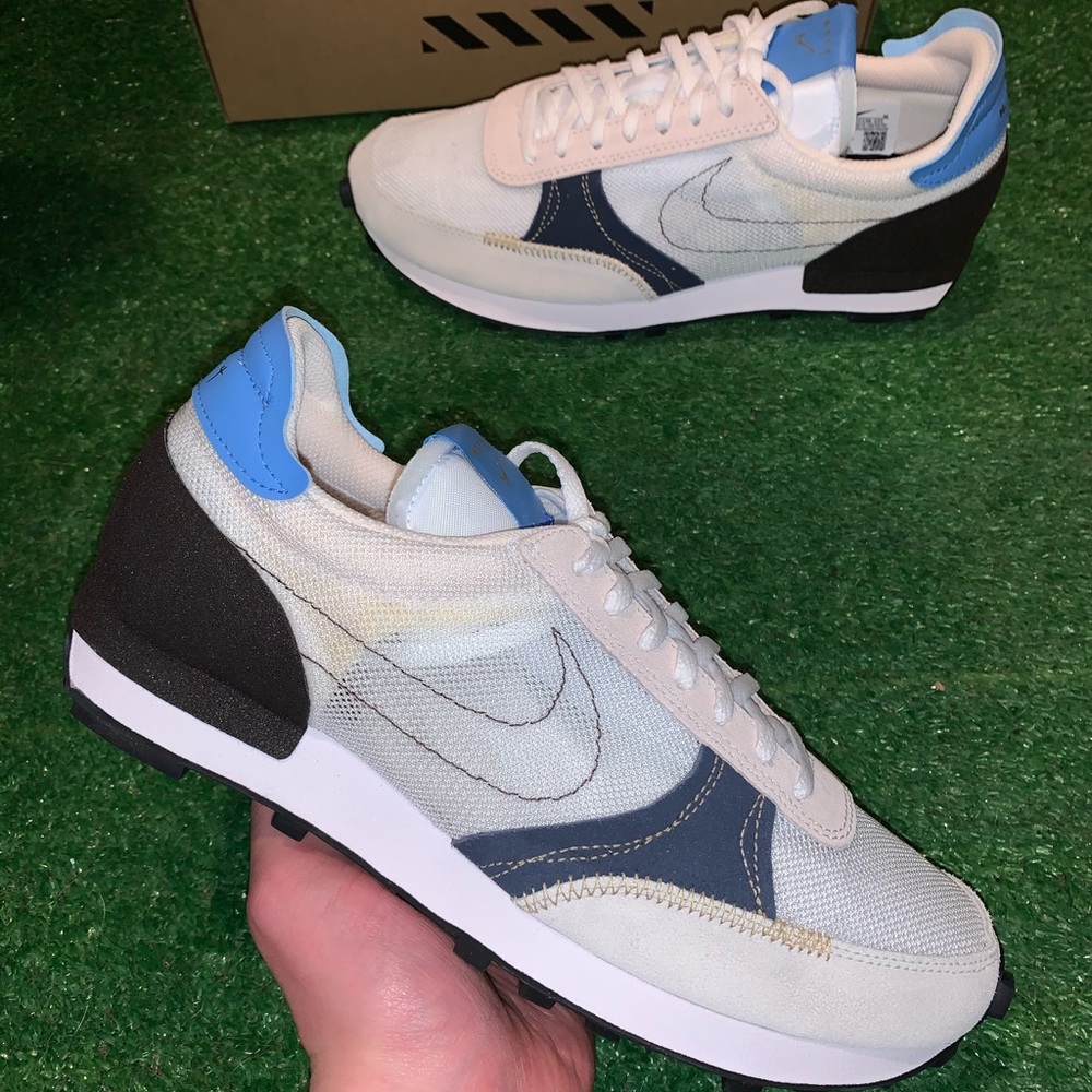 Nike Daybreak Type